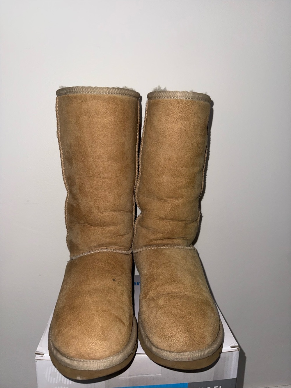 UGG boots - Picture 2 of 5